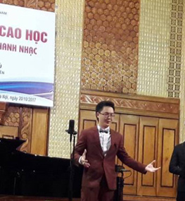 Ca sĩ Quang Tú: Trung thành với dòng âm nhạc cổ kính